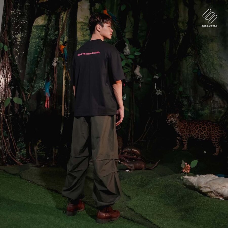 Sisburma Giraffe Tee - Image 5